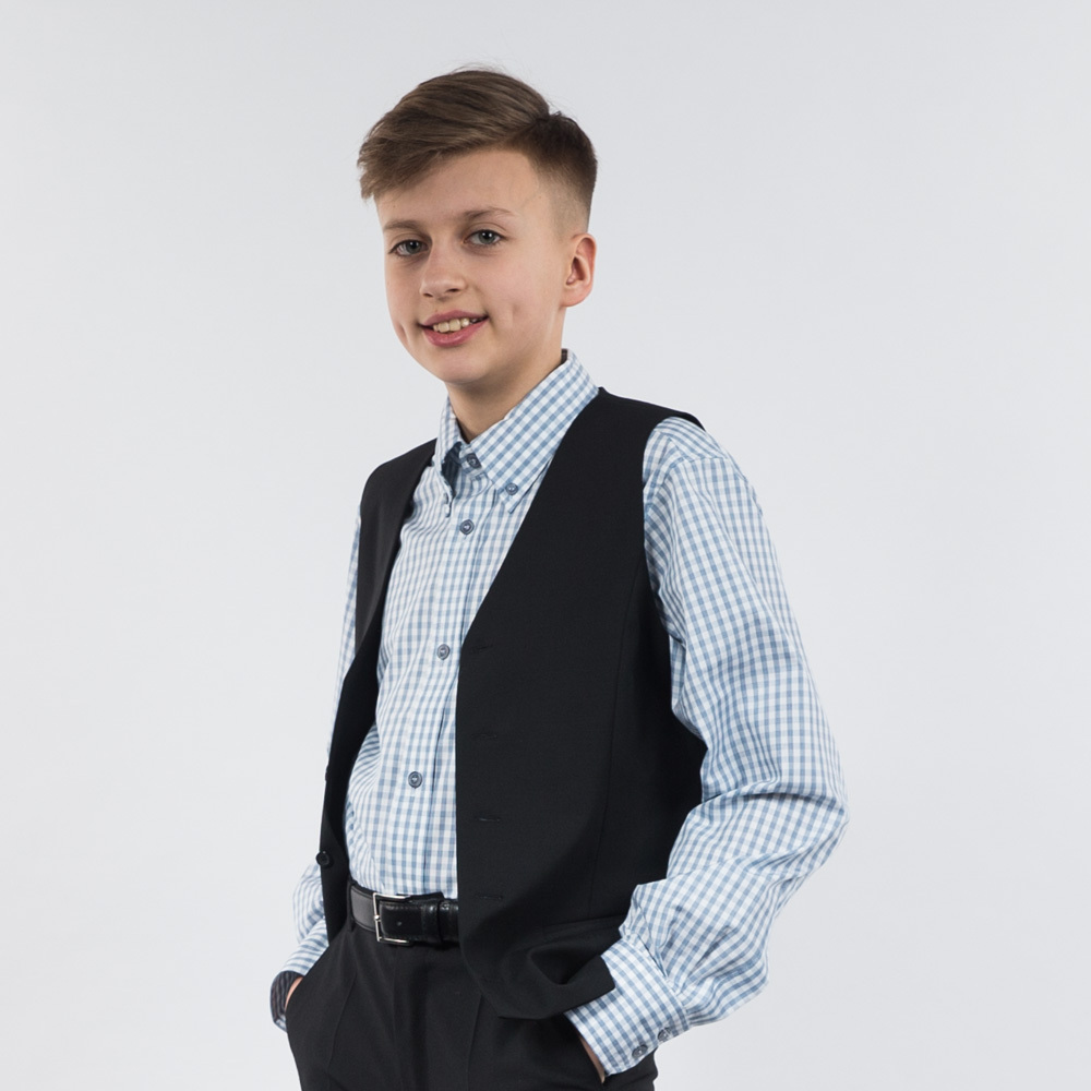 Жилет с увеличенным объемом в области талии