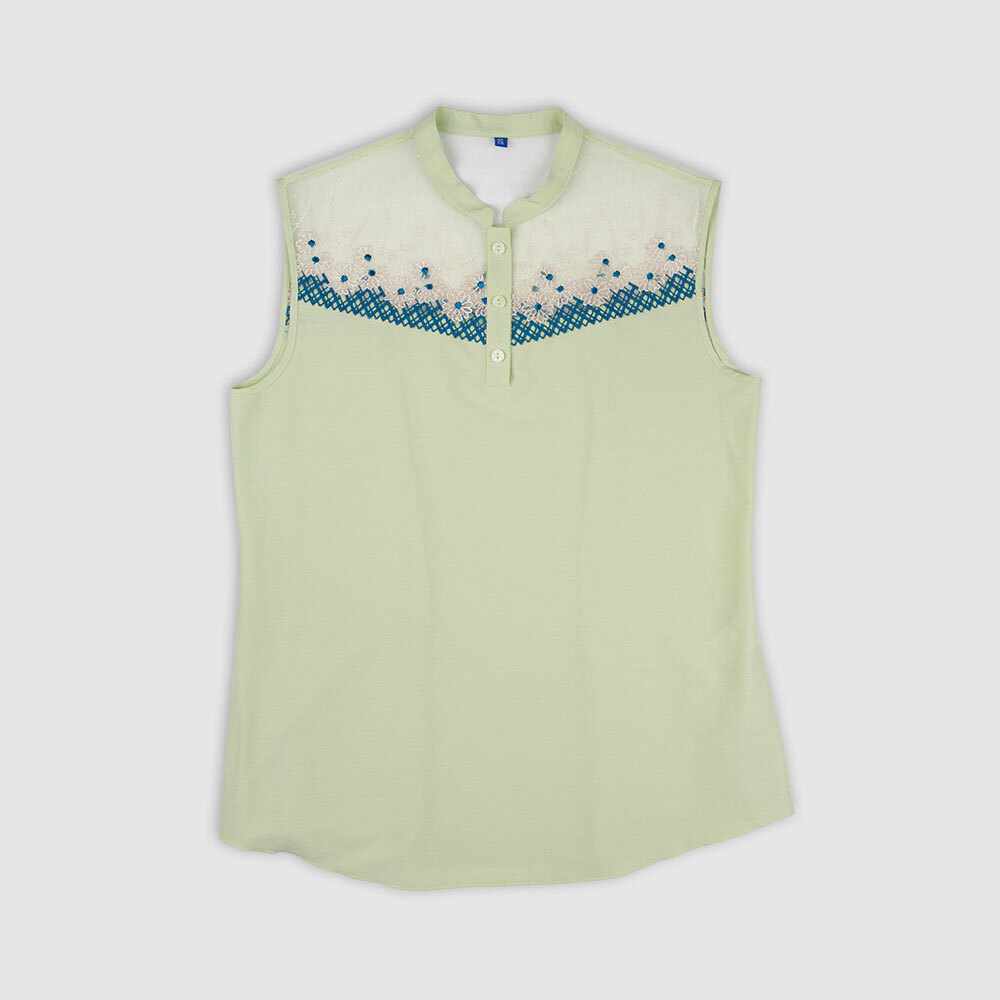 Блузка полуприлегающего силуэта