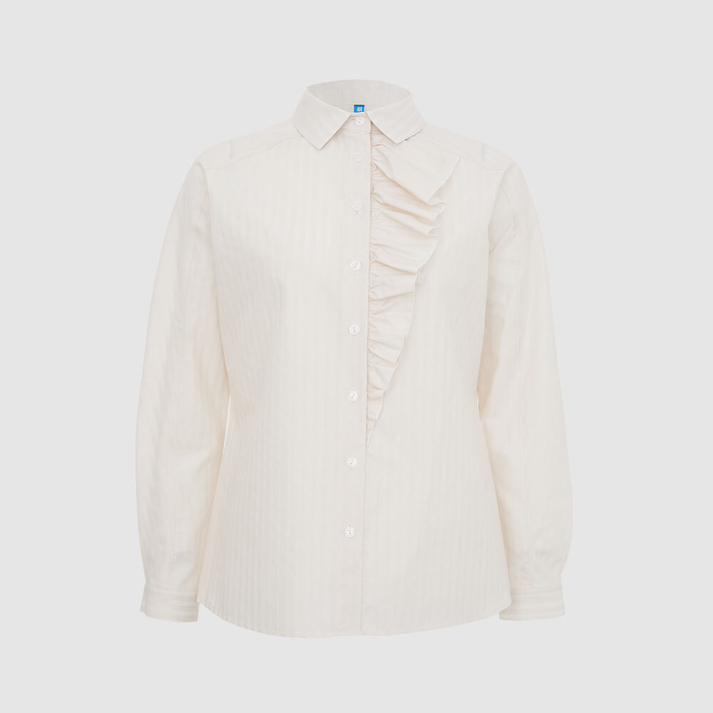 Блузка с бантом и кружевом